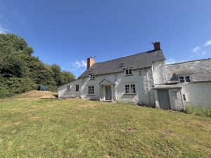 Front elevation - click for photo gallery